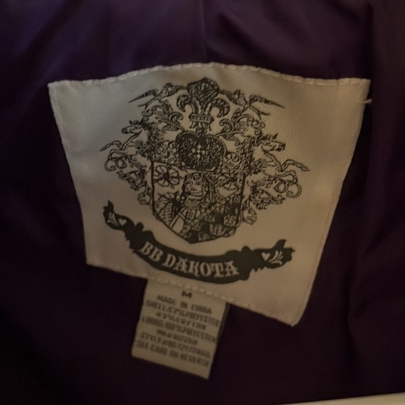 BB Dakota Cropped Jacket - Picture 7 of 7